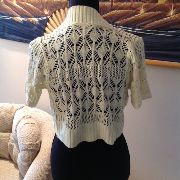 Bolero sweater - Picture 3 of 3